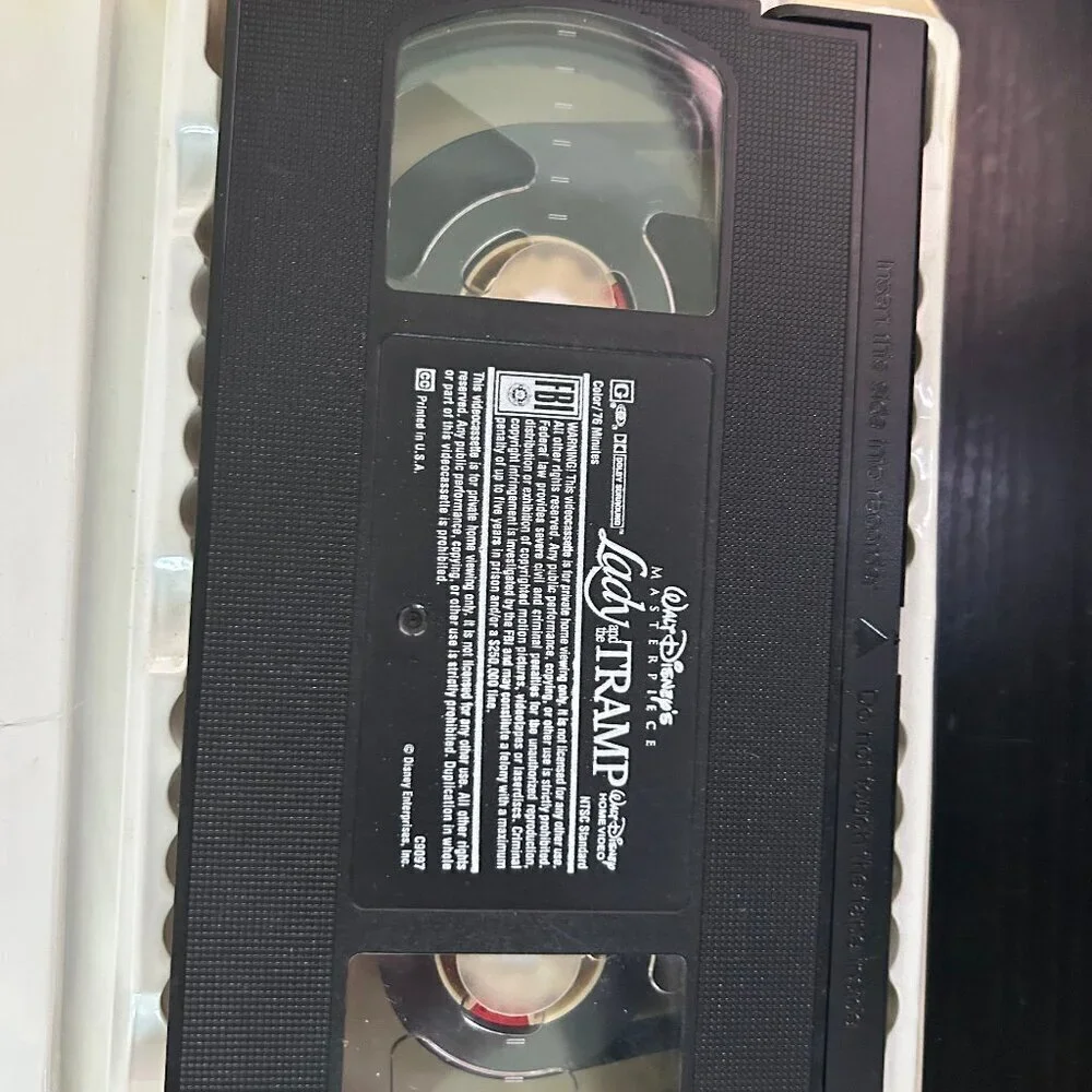 Disney Lady and the Tramp Clamshell VHS 1998 - Picture 7 of 7